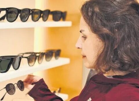 Eynəkləri bu yazılara inanıb ALMAYIN – Gizli təhlükə ortaya çıxdı