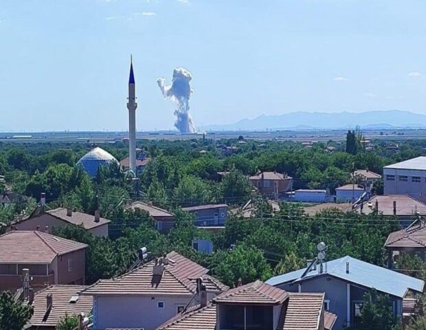Türkiyədə fişəng fabrikində partlayış baş verib, yaralılar var