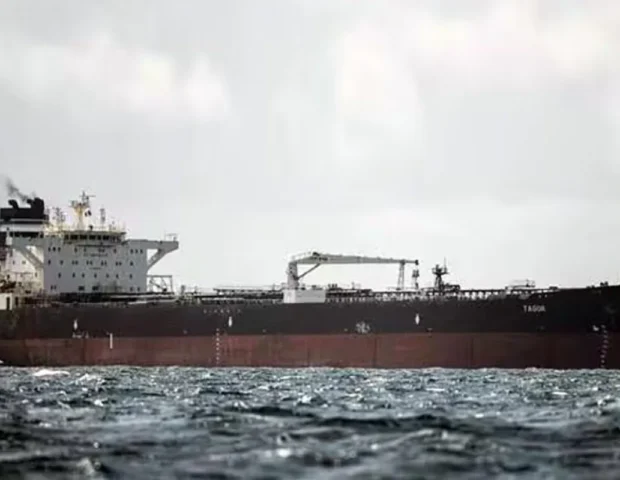 Britaniya Rusiyanın tankerini ələ keçirdi