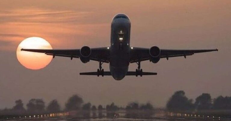 Rusiyada Təyyarələrə avtomobil benzini vururlar: Yanacaq böhranı kritik həddə çatdı
