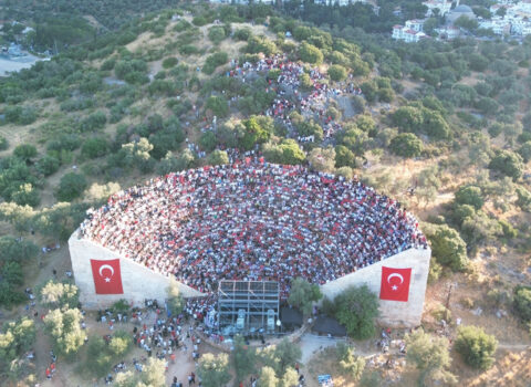 Səhərki matçı belə izlədilər – Fotolar