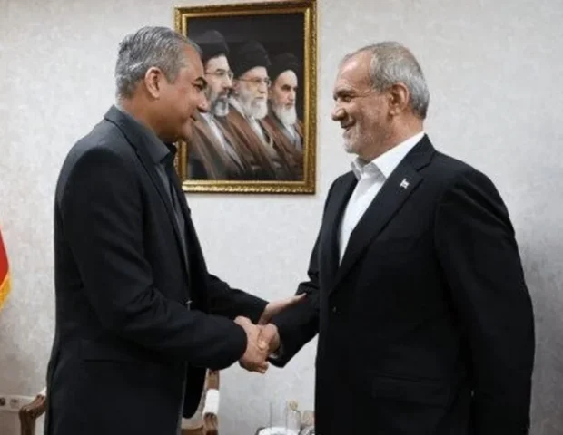 Pezeşkian onunla ABŞ ilə aparılan danışıqları müzakirə etdi
