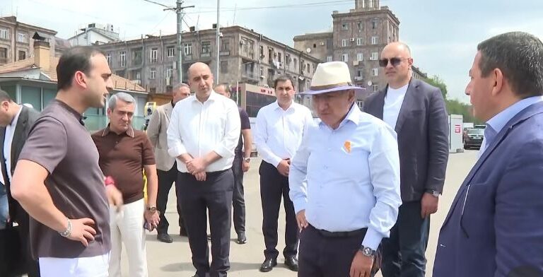 Paşinyan Ukraynanın bərpasına… “Kiyev” körpüsündən başladı – FOTOLAR