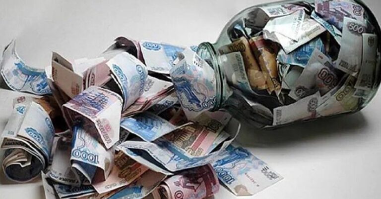 Pulunu evdə saxlayanlara xəbərdarlıq: Maliyyə yastığını belə qurun