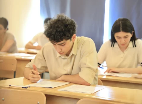 Rezidenturaya qəbul imtahanının birinci mərhələsi keçirilib
