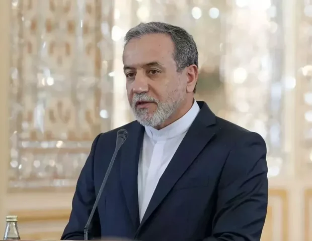 İranın xarici işlər naziri İraqa səfər etdi
