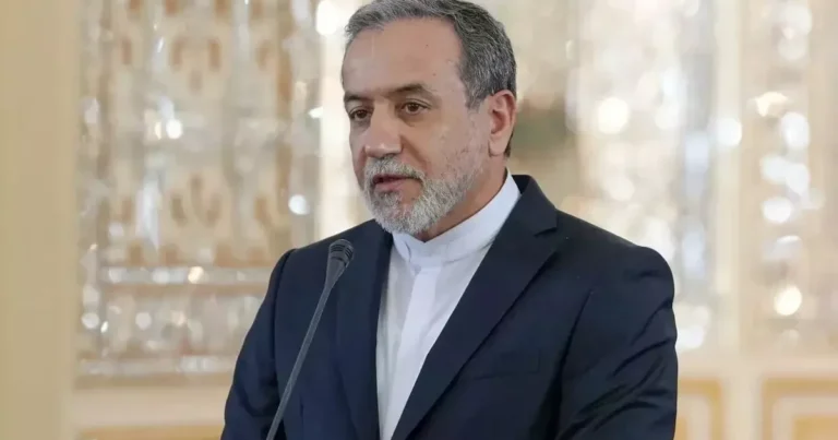 İranın xarici işlər naziri İraqa səfər etdi