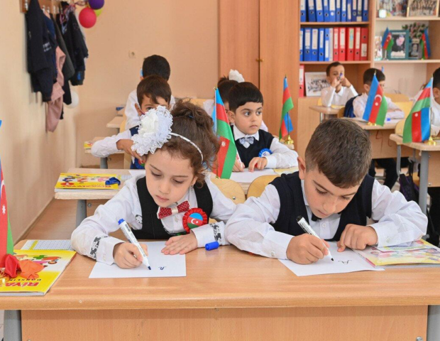 Sabahdan bəzi məktəblərdə dərslər DİSTANT formada keçiriləcək