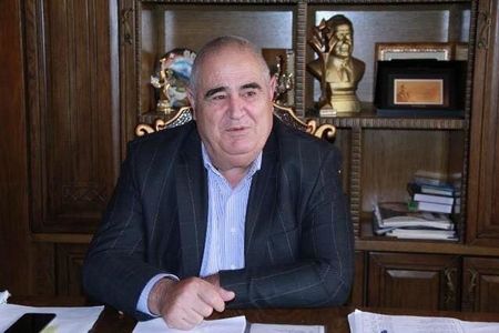 “Şərurlu İsfəndiyar” və həbsdə olan bank rəhbəri arasında məhkəmə çəkişməsi davam edir “Şərurlu İsfəndiyar” və həbsdə olan bank rəhbəri arasında məhkəmə çəkişməsi davam edir