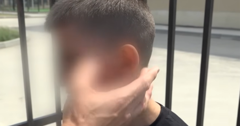 “Məni vurdu, bildirdi ki, evdə desən, qiymətini kəsəcəyəm” – Video “Məni vurdu, bildirdi ki, evdə desən, qiymətini kəsəcəyəm” – Video
