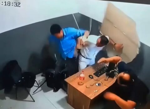 Bakıda ŞOK HADİSƏ: Mağazanın tavanı qırıldı və…  – VİDEO