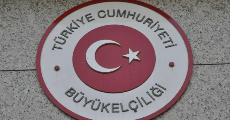 Türkiyə səfirliyi Azərbaycanı Milli Qurtuluş Günü münasibətilə təbrik edib Türkiyə səfirliyi Azərbaycanı Milli Qurtuluş Günü münasibətilə təbrik edib
