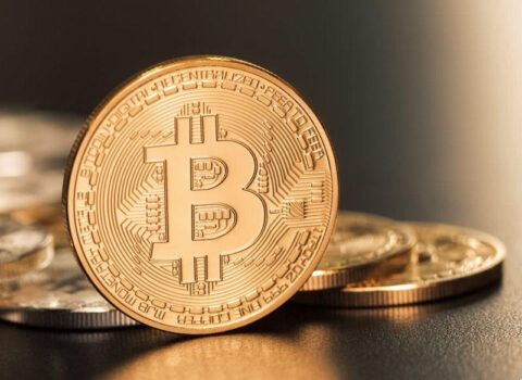 “Bitkoin” ucuzlaşdı