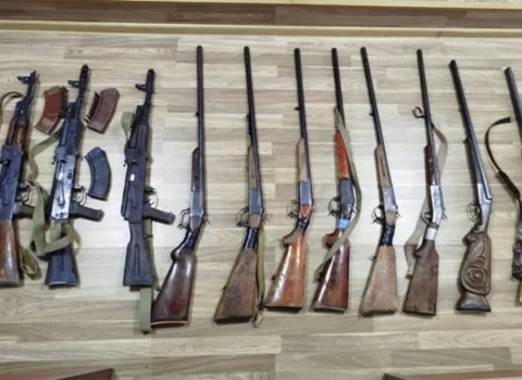Həftəsonu qanunsuz saxlanılan 10 tüfəng, 3 avtomat aşkarlanıb
