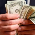 Köhnə dolları olanların diqqətinə: Banklar niyə imtina edir?