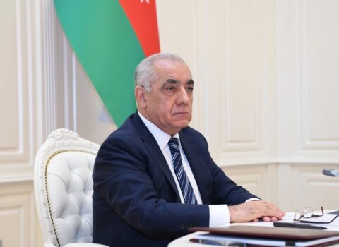 Əli Əsədov iki qərar imzaladı