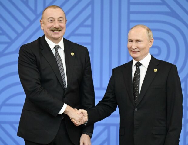 İlham Əliyev Putini təbrik etdi