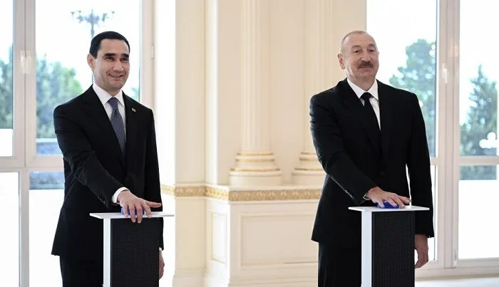 Azərbaycan Türkmənistana tanker hədiyyə etdi – Foto