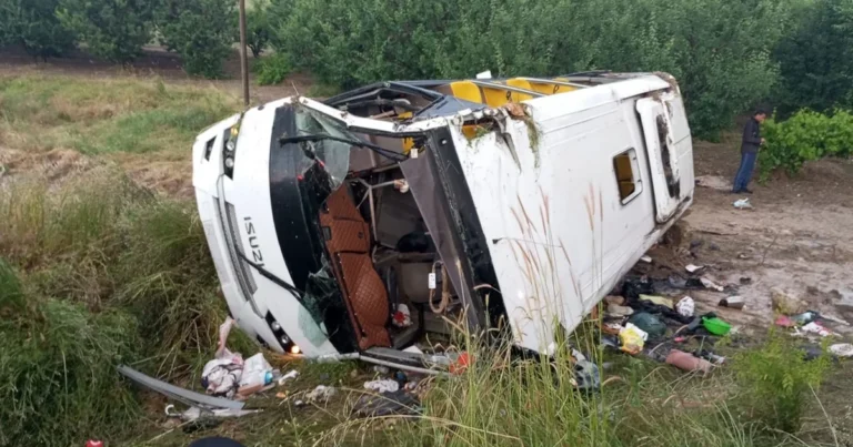 Türkiyədə sərnişin avtobusu aşıb, ölən və yaralananlar var