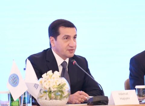 Hikmət Hacıyev Makronun müşaviri ilə Azərbaycan–Fransa münasibətlərini müzakirə edib