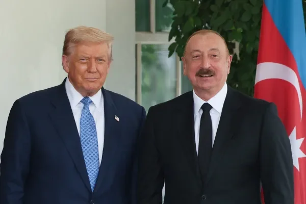 İlham Əliyev Donald Trampı yubileyi münasibətilə təbrik etdi