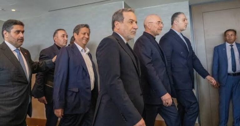 İran nümayəndə heyəti İsveçrəni tərk etdi