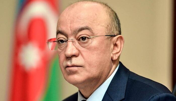 Nazir rəisi vəzifəsindən azad etdi — FOTO