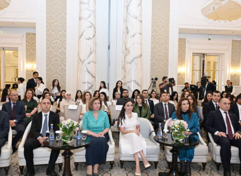 Leyla Əliyeva II Məzun Günündə – FOTOLAR
