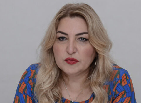 Körpələrin öldüyü yanğınla bağlı iş: hakim ona 1 saat vaxt verdi