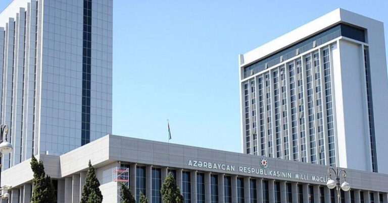 Parlamentdə 10 məsələ müzakirəyə çıxarılır