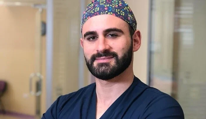 Nazirlik tanınmış plastik cərrahın sertfikatını ləğv etdi Nazirlik tanınmış plastik cərrahın sertfikatını ləğv etdi