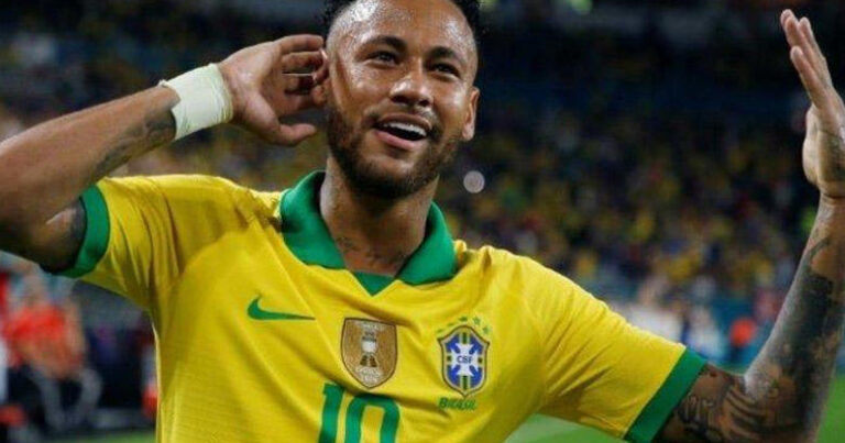 Neymar 980 gündən sonra Braziliya millisində meydana qayıtdı