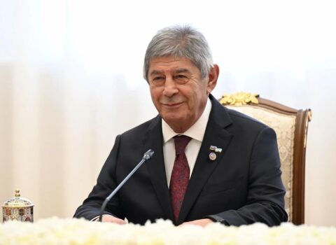 Prezident Hüseyn Quliyevi təltif etdi