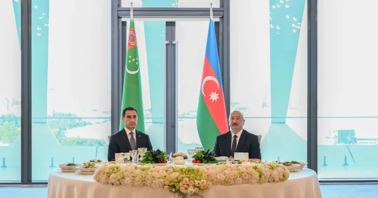 İlham Əliyevin adından Türkmənistan Prezidentinin şərəfinə dövlət ziyafəti verilib