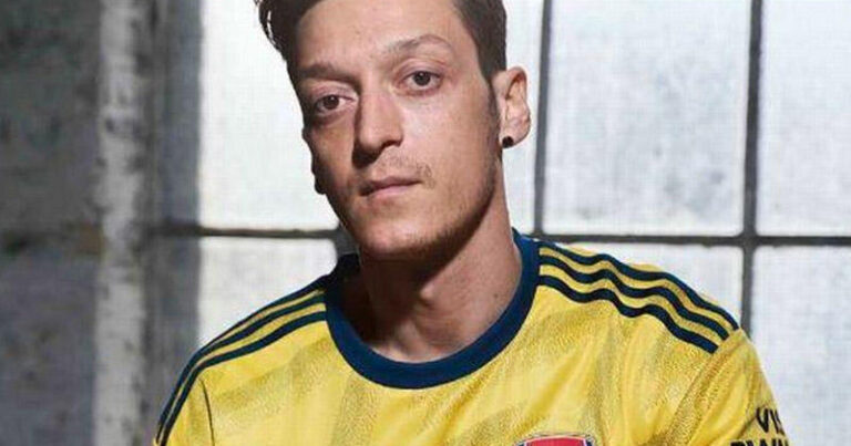 Türkiyə futbolunda Məsud Özil dövrü başlaya bilər