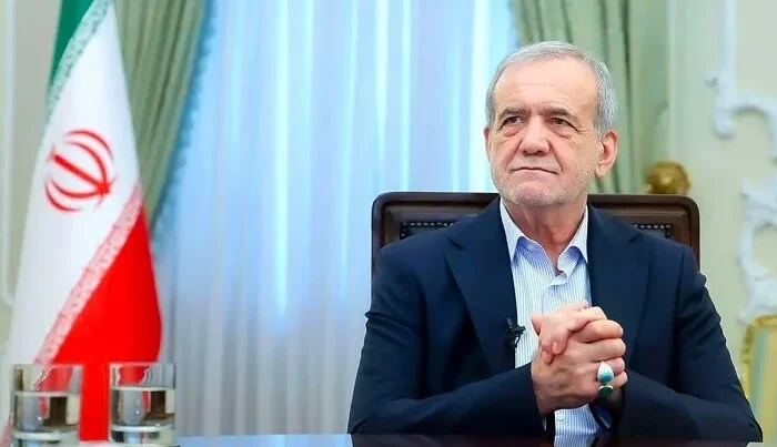 Pezeşkian Pakistana getdi