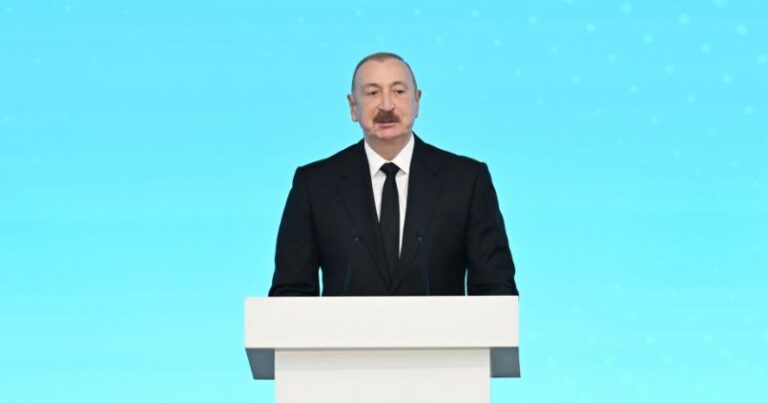 Prezident: Bu gün tərəfdaşlarımızla enerji kabelləri ilə bağlı sıx əməkdaşlıq edirik Prezident: Bu gün tərəfdaşlarımızla enerji kabelləri ilə bağlı sıx əməkdaşlıq edirik