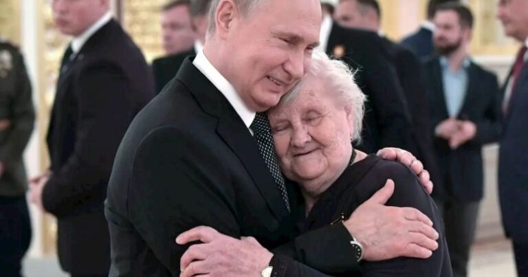 Müəllimindən Putinə məsləhət: Xalqın ehtiyaclarını hiss et