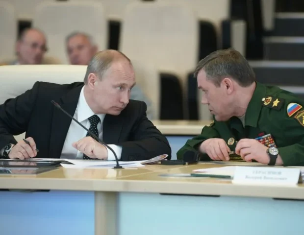 Putin narahatdır, Gerasimov prezidenti aldadır