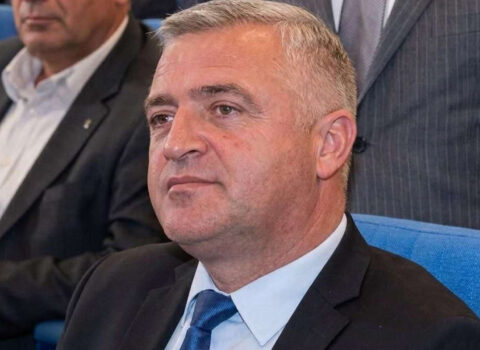 Sabiq şöbə müdirindən haqqında yayılan xəbərə – Reaksiya