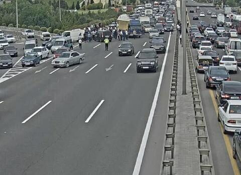 Aeroport yolunda baş verən qəzanın – Anbaan videosu