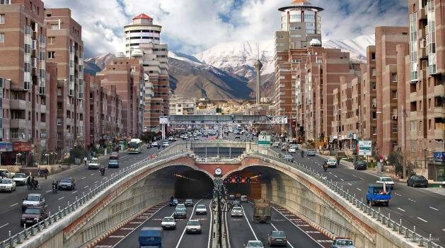 İranda manat yenidən bahalaşdı İranda manat yenidən bahalaşdı