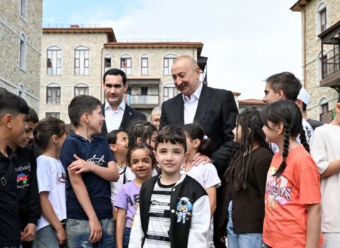 Prezident İlham Əliyevin Şuşada uşaqlarla görüşü barədə paylaşım – VİDEO