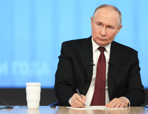 Putin miqrantlarla bağlı həmin qanunu imzaladı