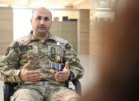 “Şəhidlərin qanı olan yerdə hospitala gedə bilmərəm” – Zəfəri yazan ƏSGƏR sözü