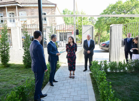 Leyla Əliyeva Şəki Şəhər İncəsənət Məktəbində olub – Foto