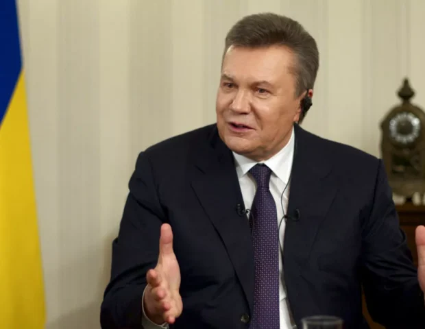 Viktor Yanukoviç adını dəyişdi