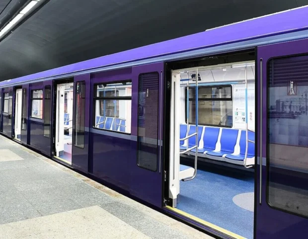 Metro istifadəçilərinin diqqətinə – Bu stansiyalarda hərəkət dayandı