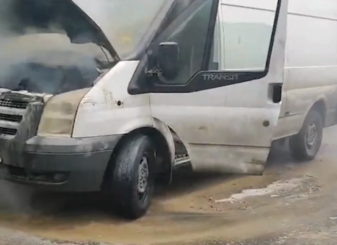 Masazırda “Ford” yandı – VİDEO