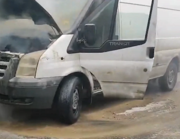 Masazırda “Ford” yandı – VİDEO